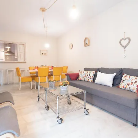 Cl Ubicacion Excelente Y Terraza Comun Junto A La Alfalfa *