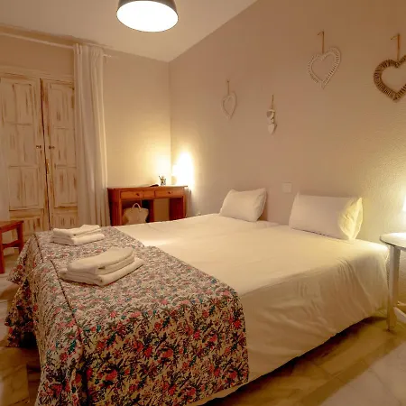 Cl Ubicacion Excelente Y Terraza Comun Junto A La Alfalfa * Seville